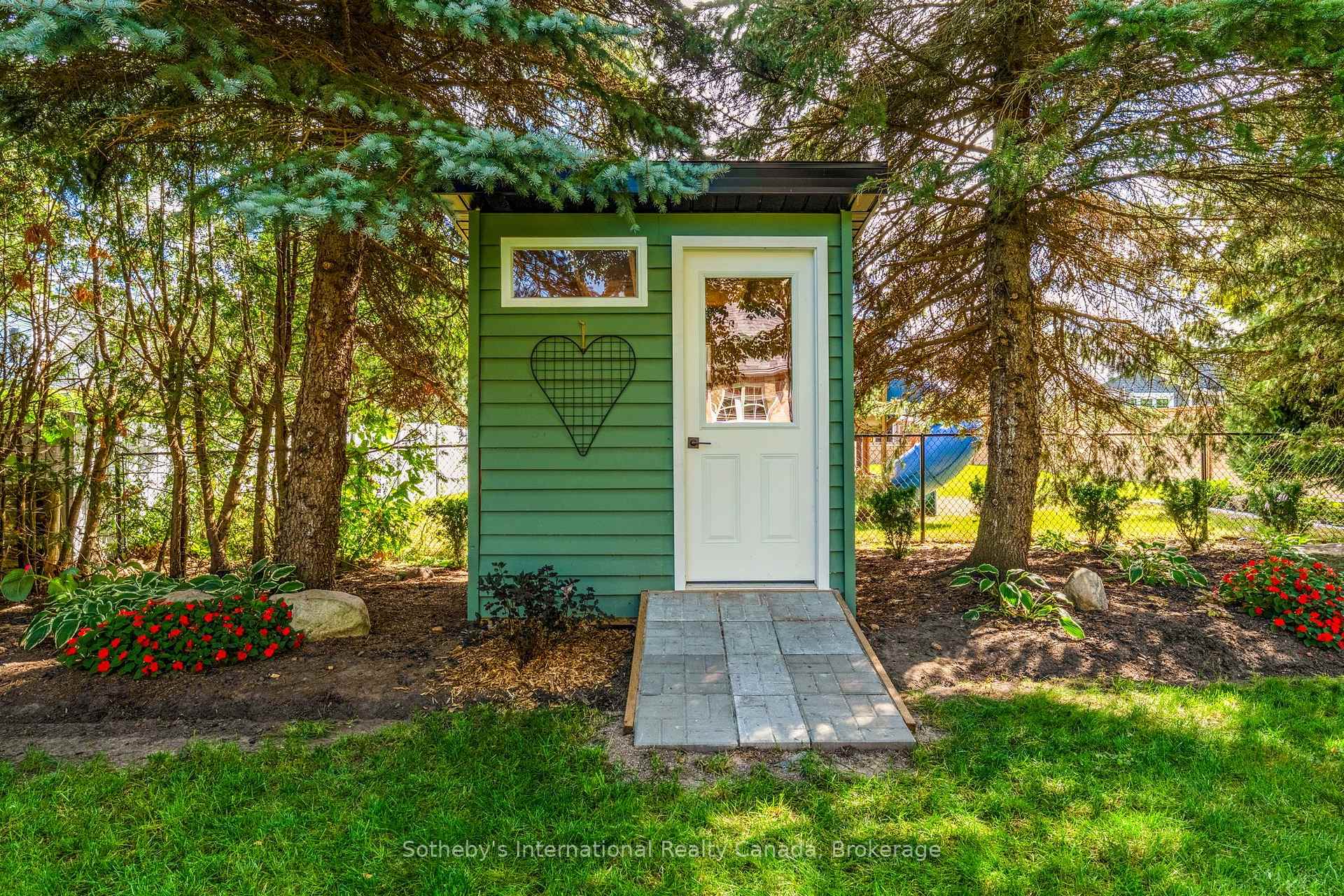 Photo 45 of 75 Edward Street E, Clearview, Creemore — HOMEH
