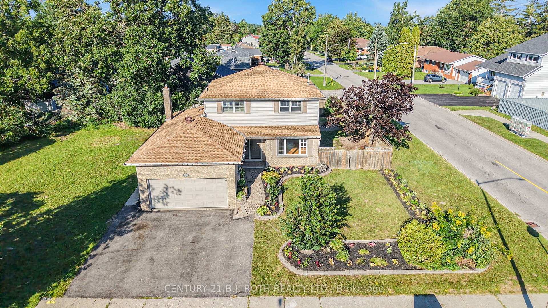 Photo 4 of 104 Woodside Drive, Orillia — HOMEH