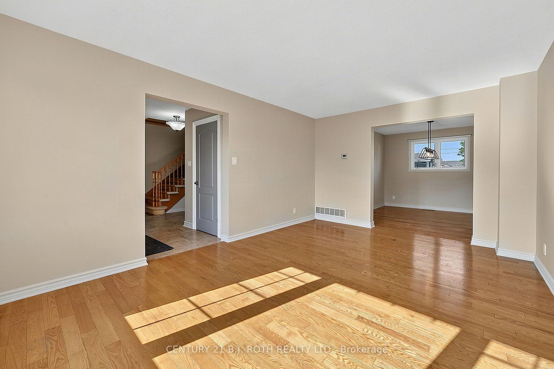 Photo 17 of 104 Woodside Drive, Orillia — HOMEH