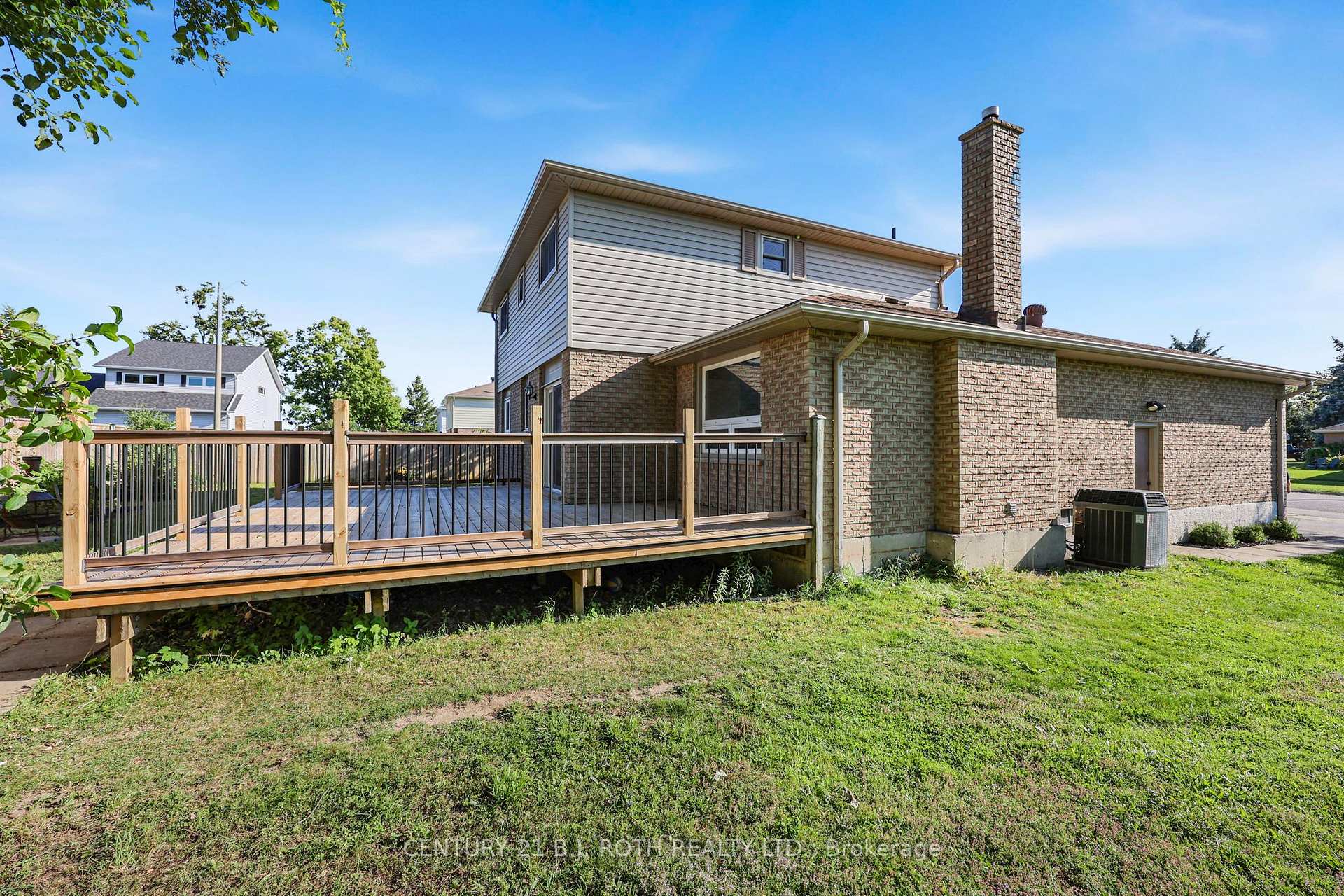 Photo 40 of 104 Woodside Drive, Orillia — HOMEH