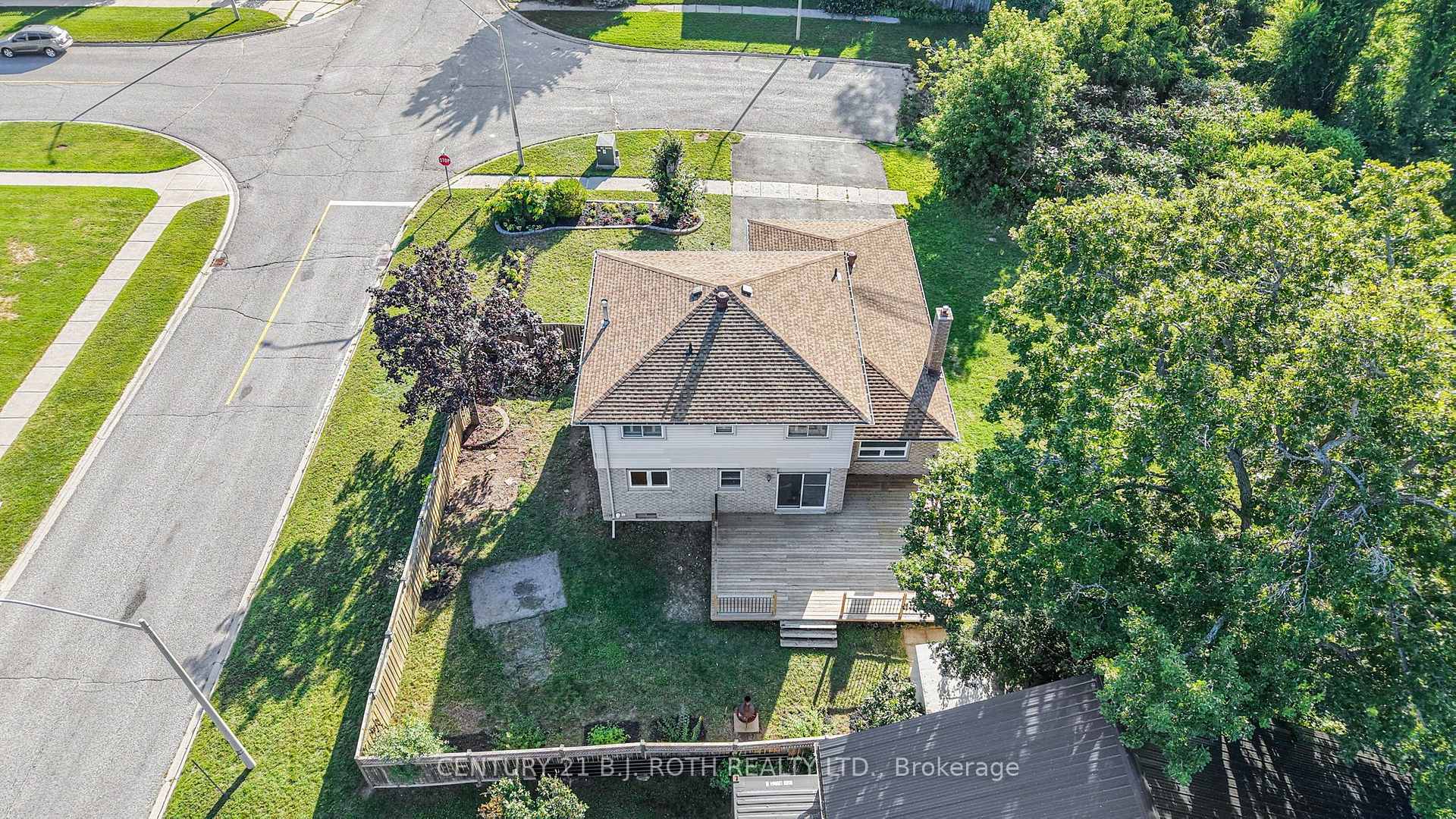 Photo 42 of 104 Woodside Drive, Orillia — HOMEH