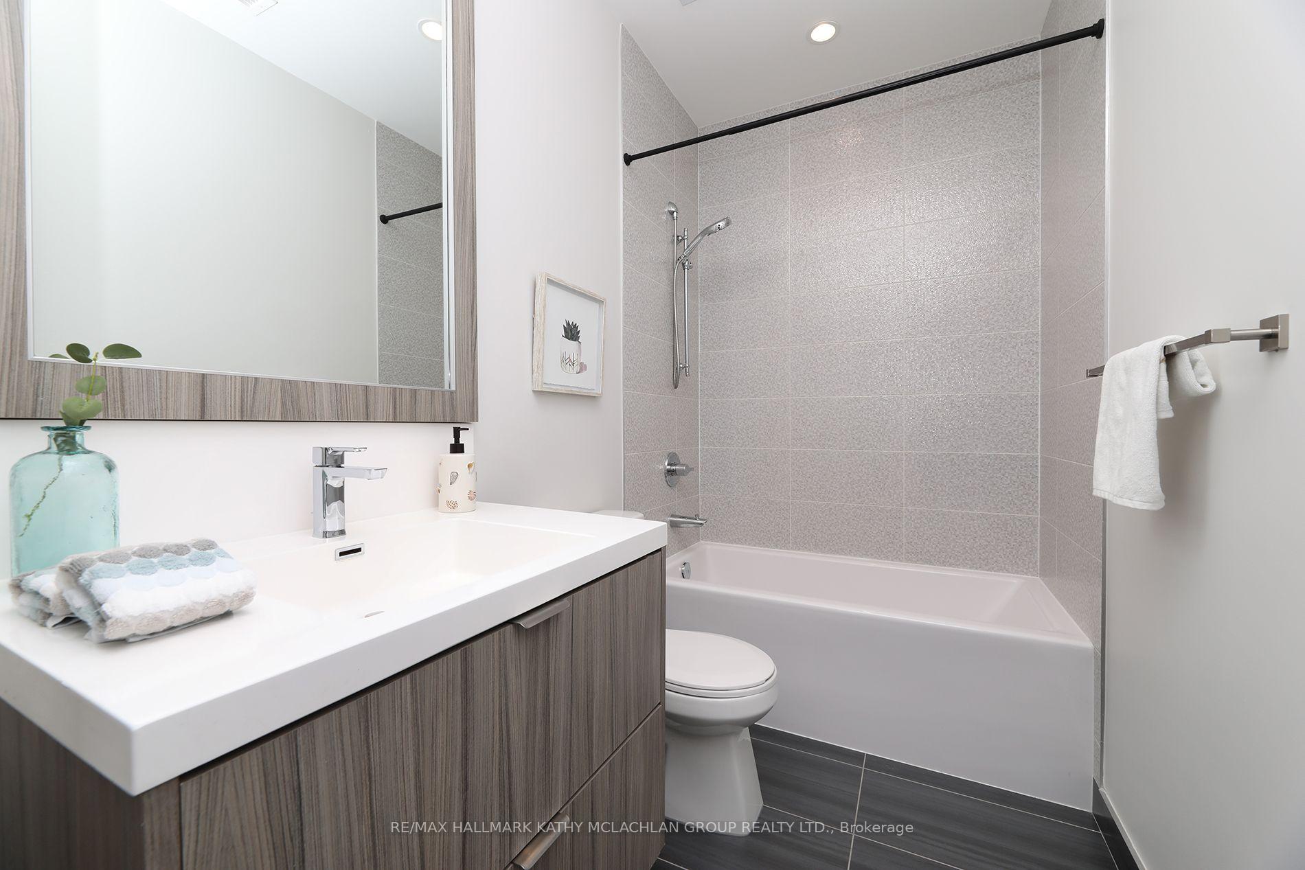 Photo 17 of Unit 815, 80 Vanauley Street, Toronto, Kensington-Chinatown — HOMEH