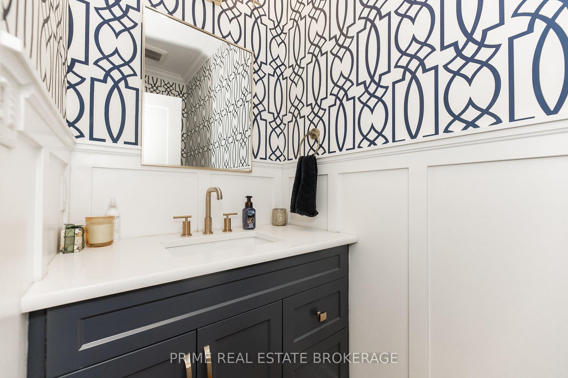 Photo 15 of 205 Martin Road, Middlesex Centre, Delaware Town — HOMEH