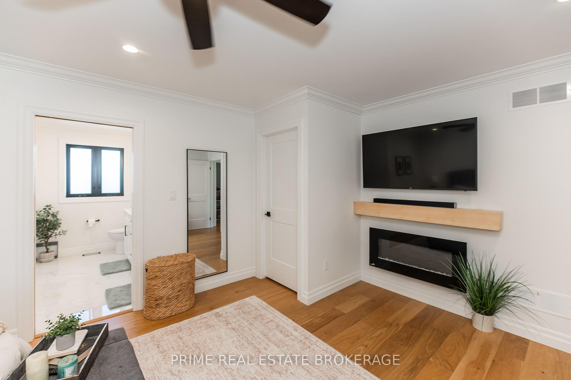 Photo 29 of 205 Martin Road, Middlesex Centre, Delaware Town — HOMEH