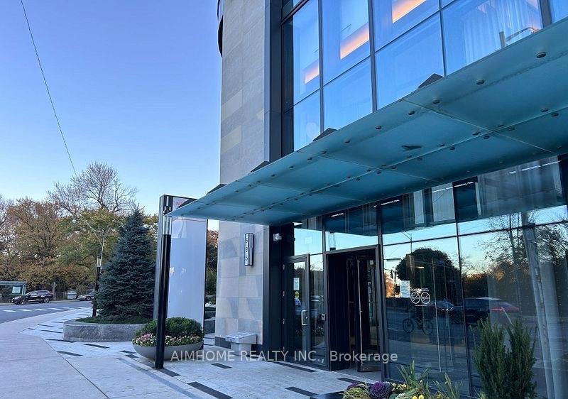 Photo of Unit 1722, 585 Bloor Street E