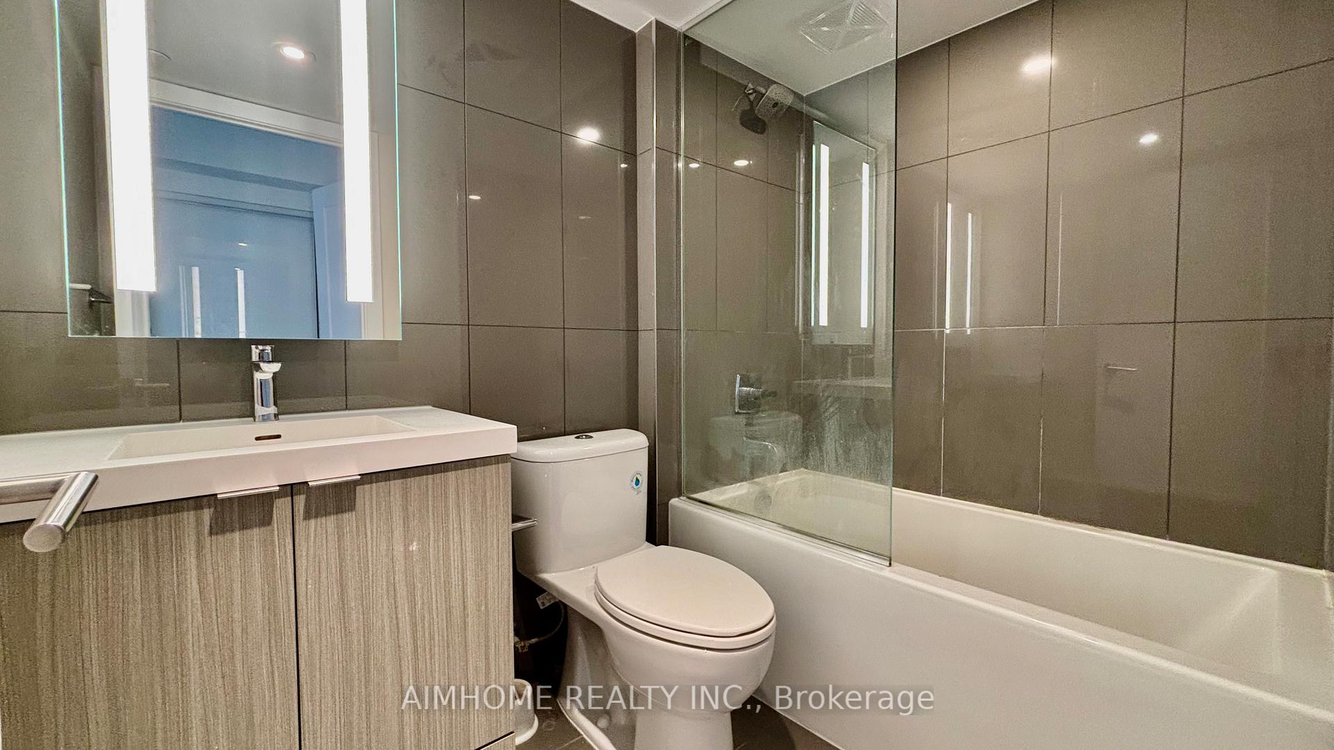 Photo 13 of Unit 1722, 585 Bloor Street E, Toronto, North St. James Town — HOMEH