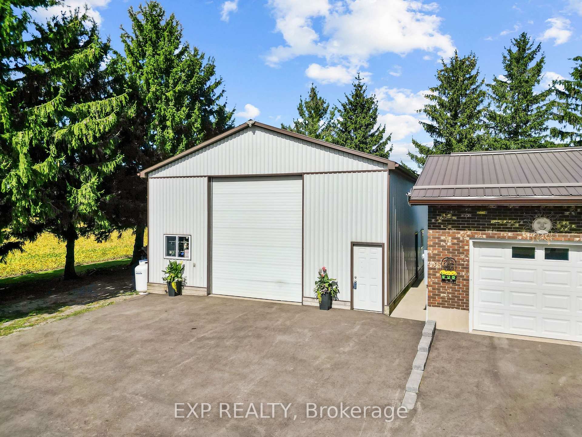 Photo 2 of 25574 Nairn Road, Middlesex Centre, Rural Middlesex Centre — HOMEH