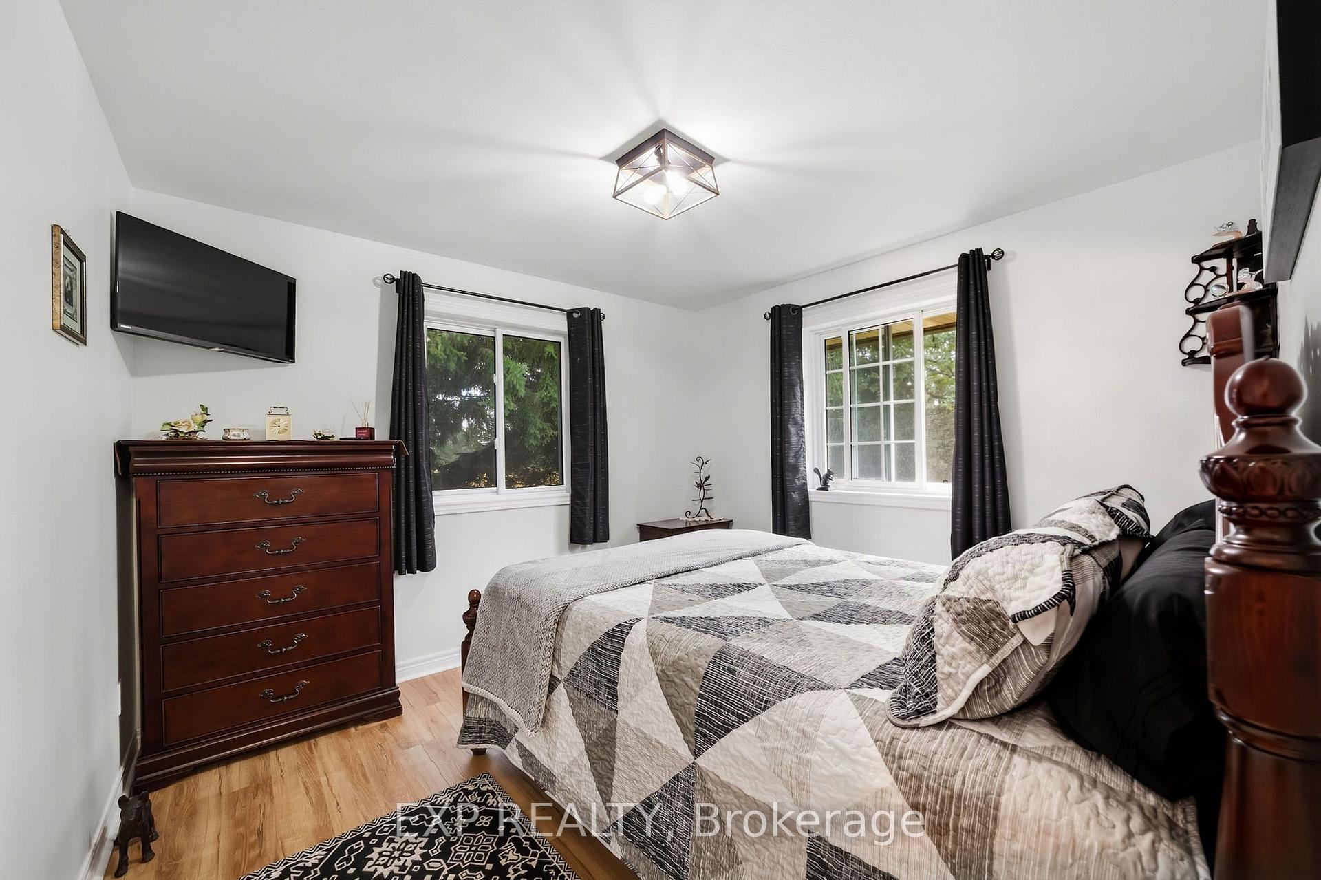Photo 11 of 25574 Nairn Road, Middlesex Centre, Rural Middlesex Centre — HOMEH