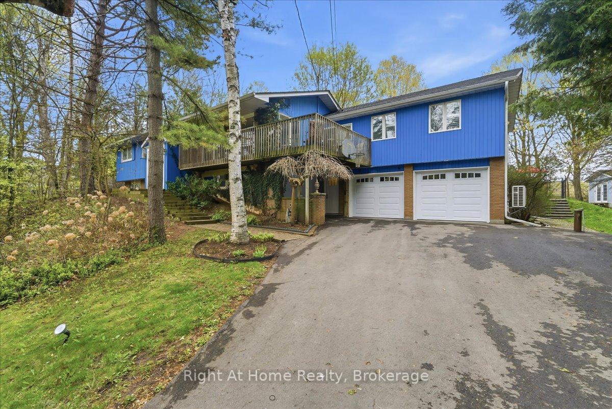 Photo of 1252 Britannia Road