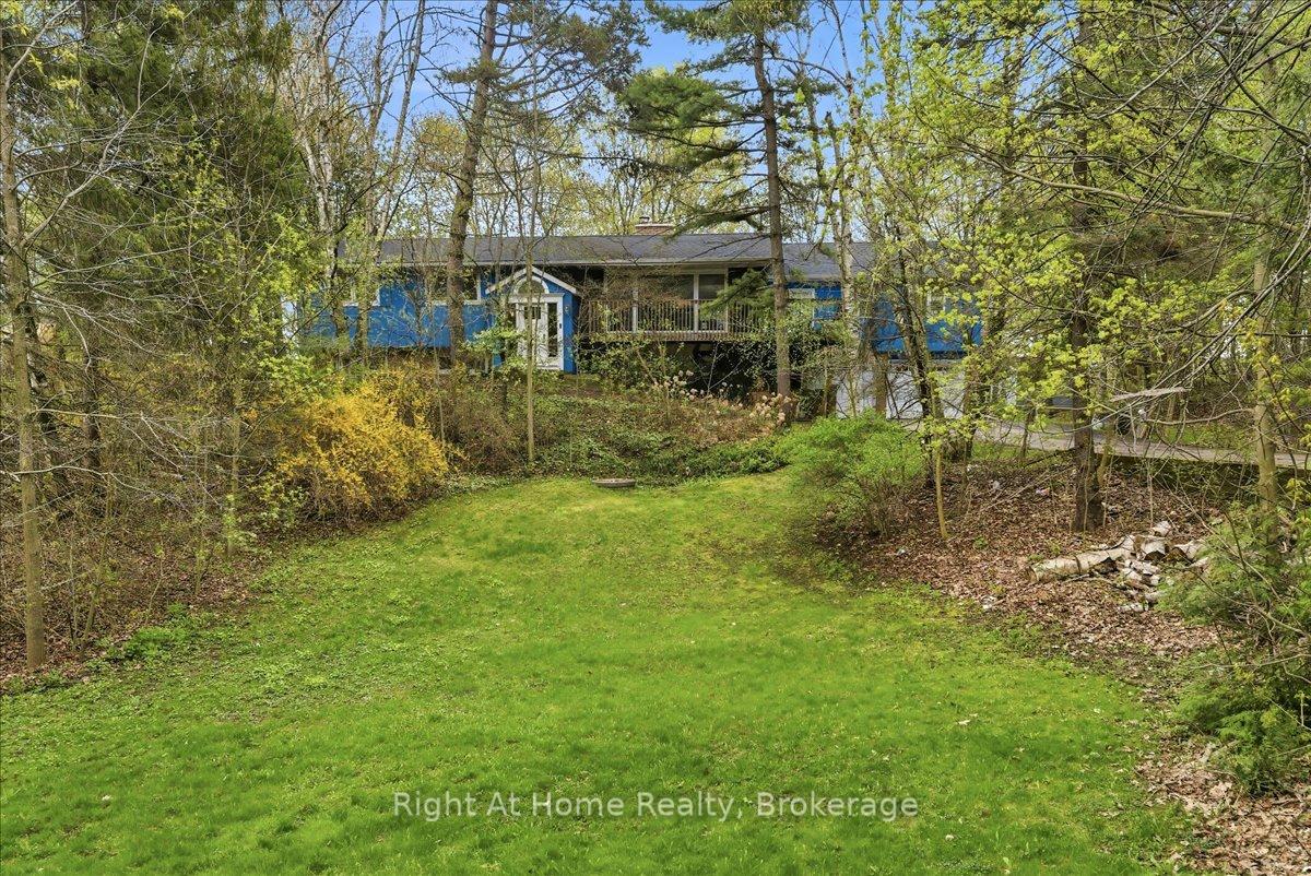 Photo 3 of 1252 Britannia Road, Burlington, Rural Burlington — HOMEH