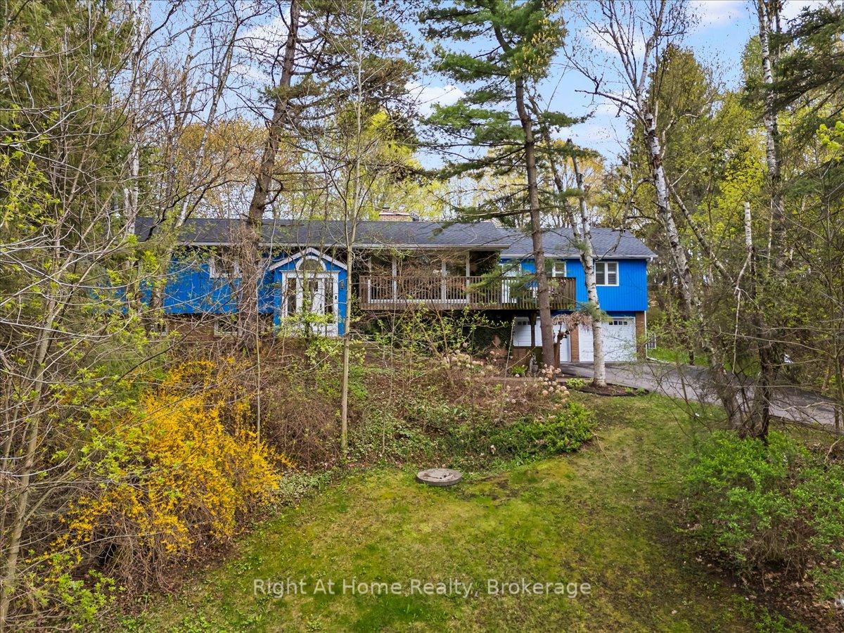 Photo 4 of 1252 Britannia Road, Burlington, Rural Burlington — HOMEH