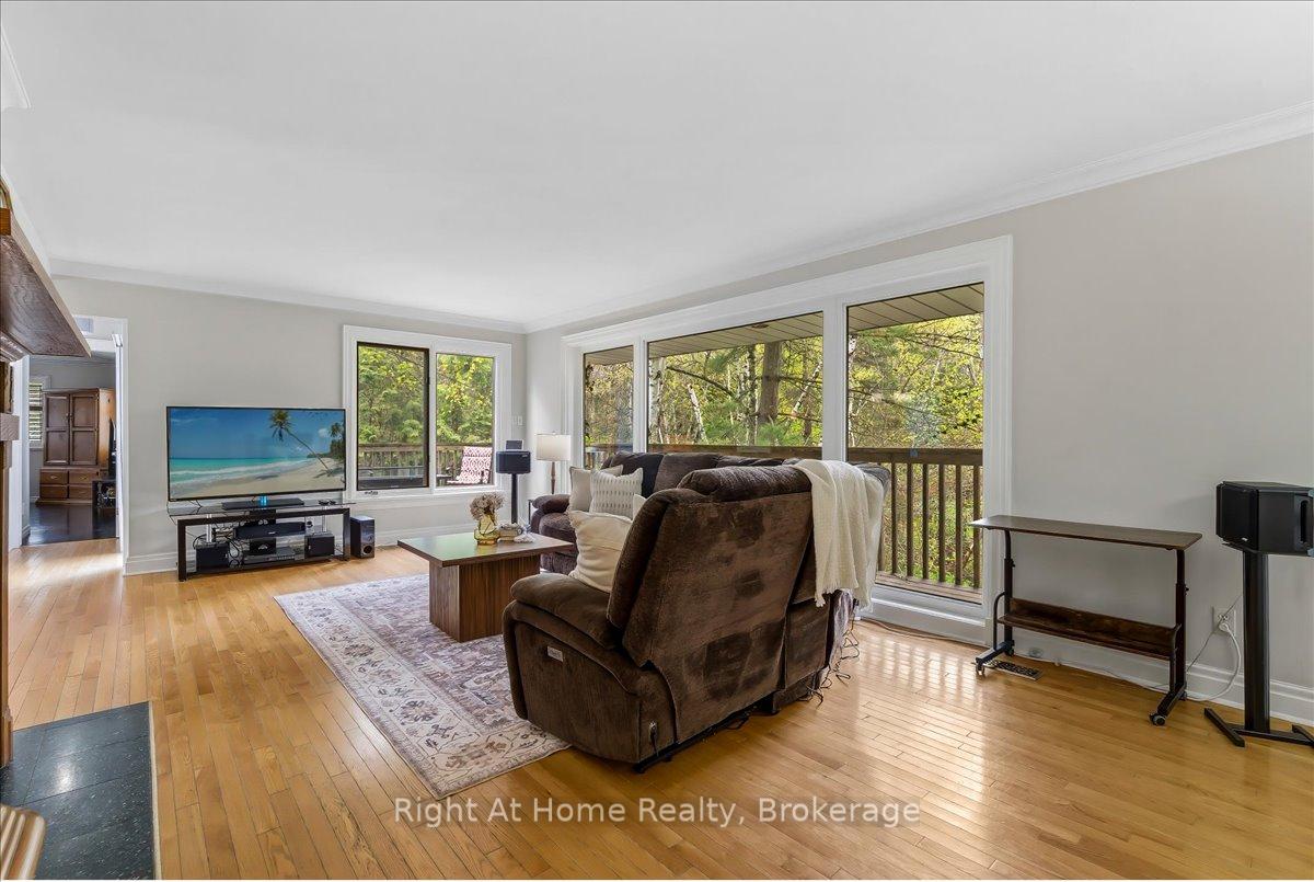 Photo 13 of 1252 Britannia Road, Burlington, Rural Burlington — HOMEH
