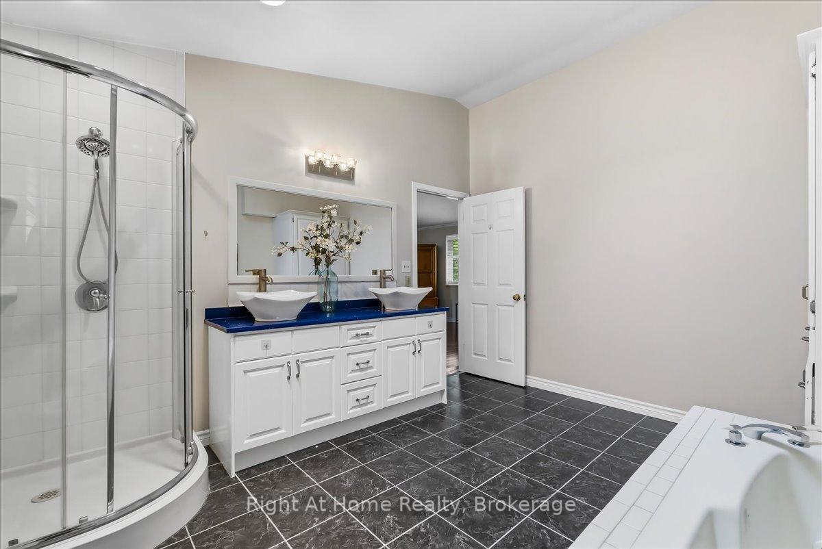 Photo 26 of 1252 Britannia Road, Burlington, Rural Burlington — HOMEH