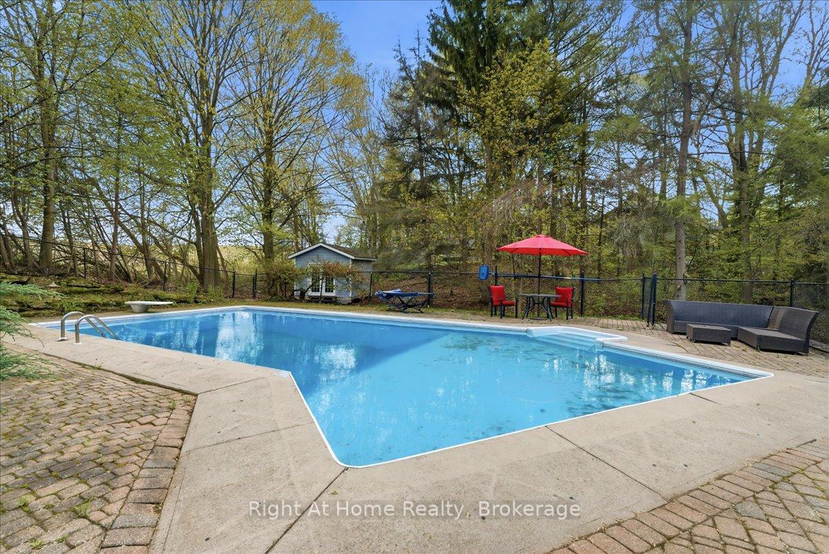 Photo 41 of 1252 Britannia Road, Burlington, Rural Burlington — HOMEH