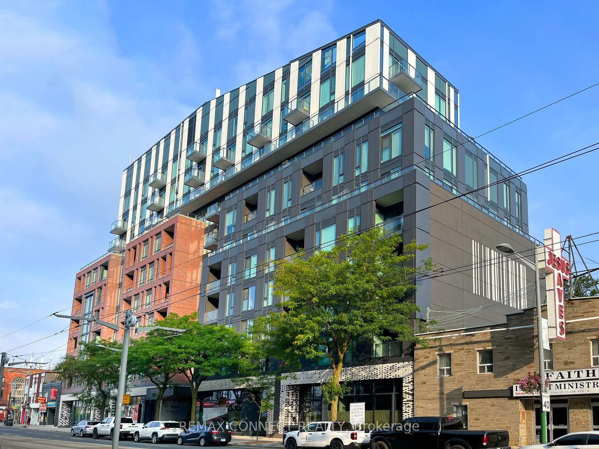 Photo 4 of Unit 304, 1808 St. Clair Avenue W, Toronto, Junction Area — HOMEH