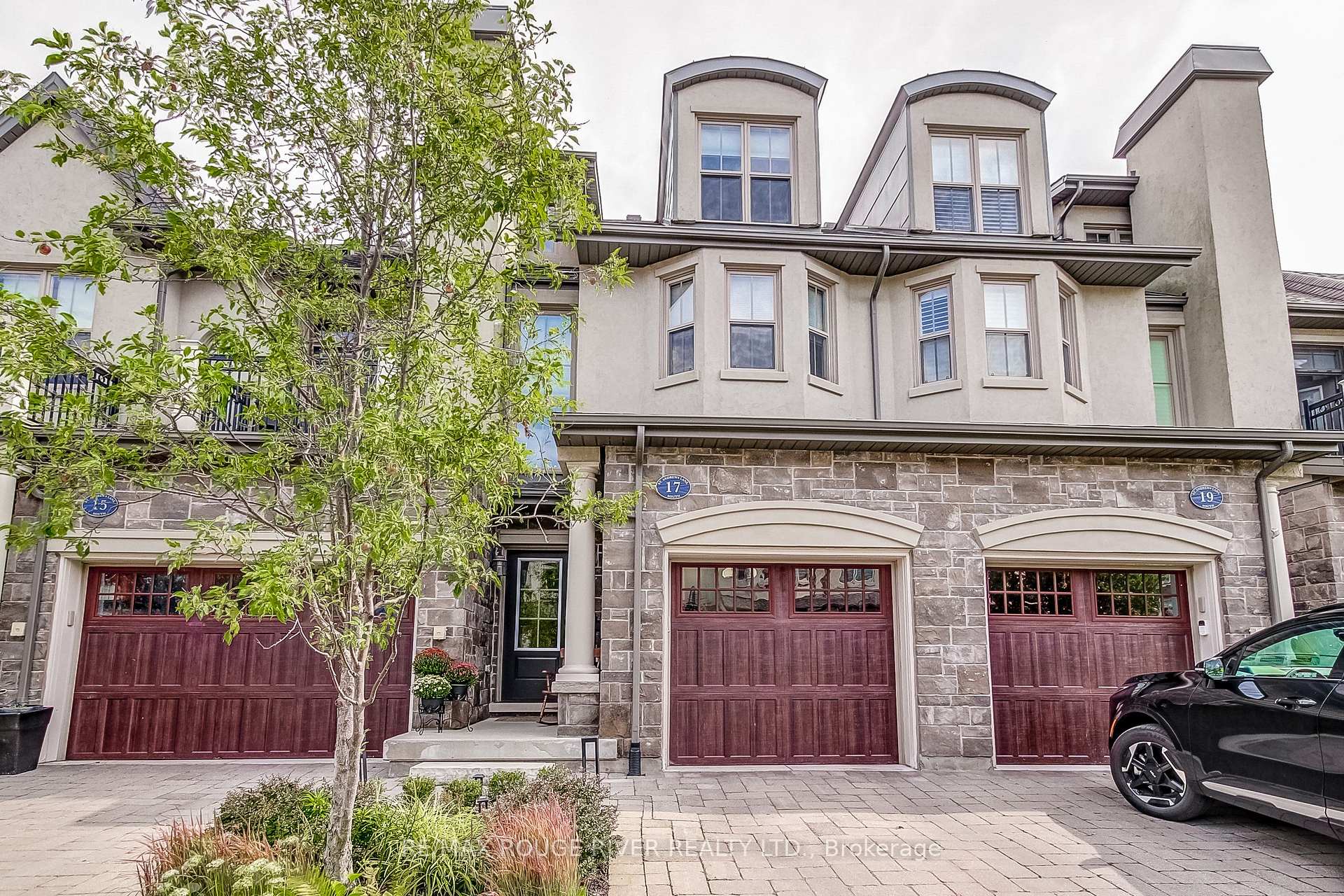 Photo of Unit 17, 17 St. Andrews Lane S