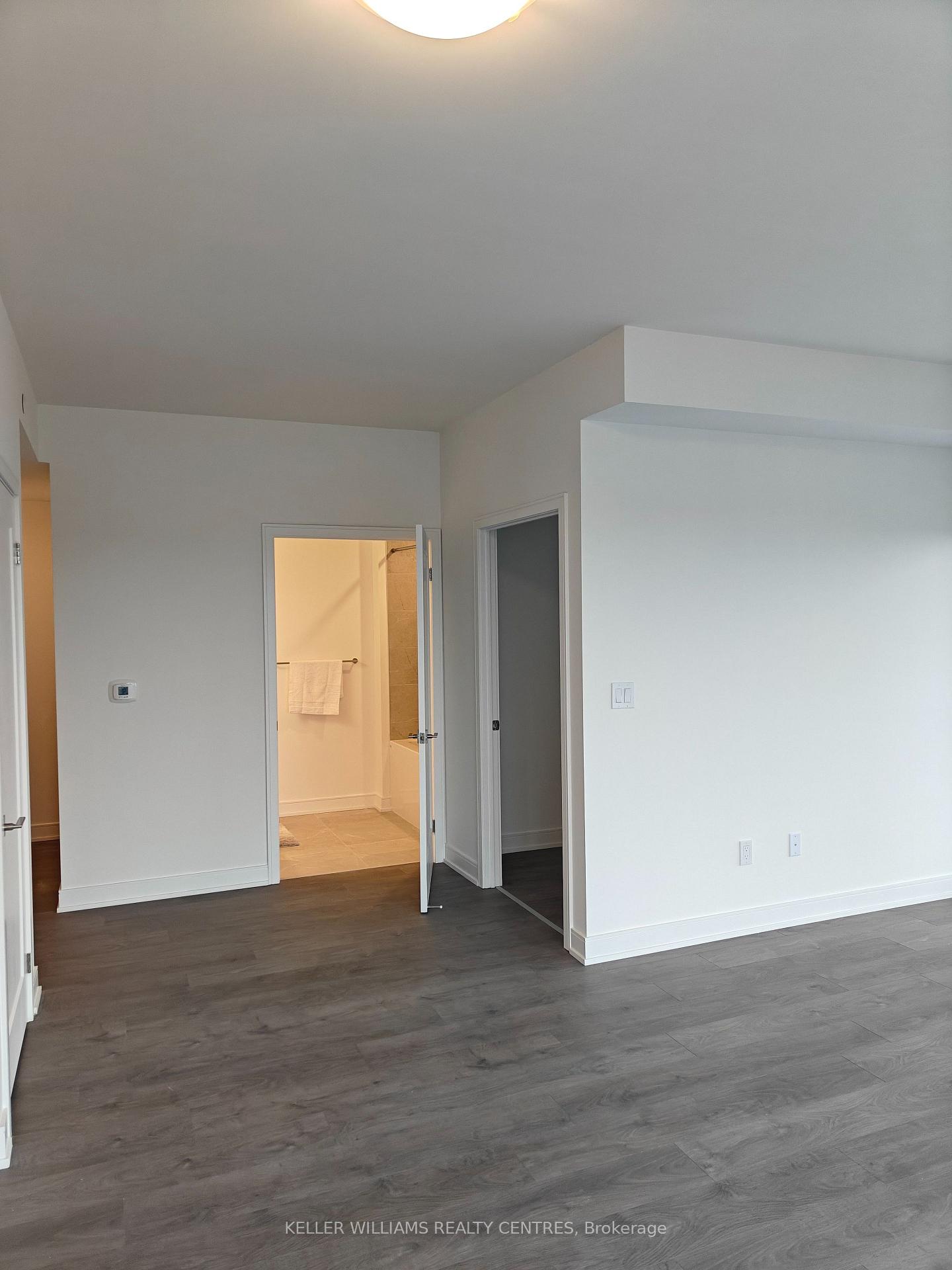 Photo 6 of Unit 1108, 705 Davis Drive, Newmarket, Huron Heights-Leslie Valley — HOMEH