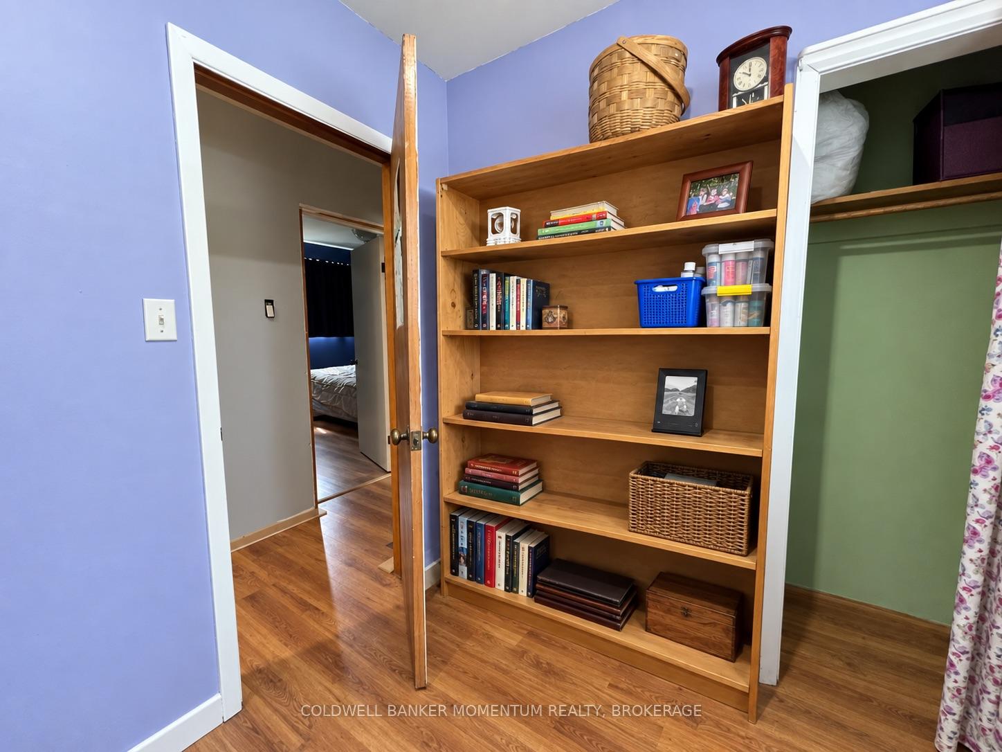 Photo 6 of 935 Twenty Road, Pelham, North Pelham — HOMEH