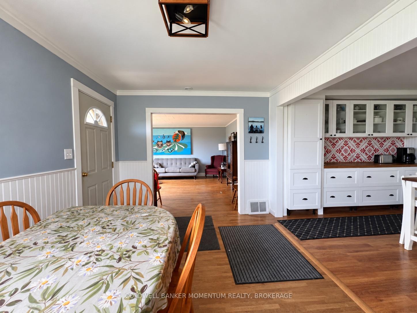 Photo 9 of 935 Twenty Road, Pelham, North Pelham — HOMEH