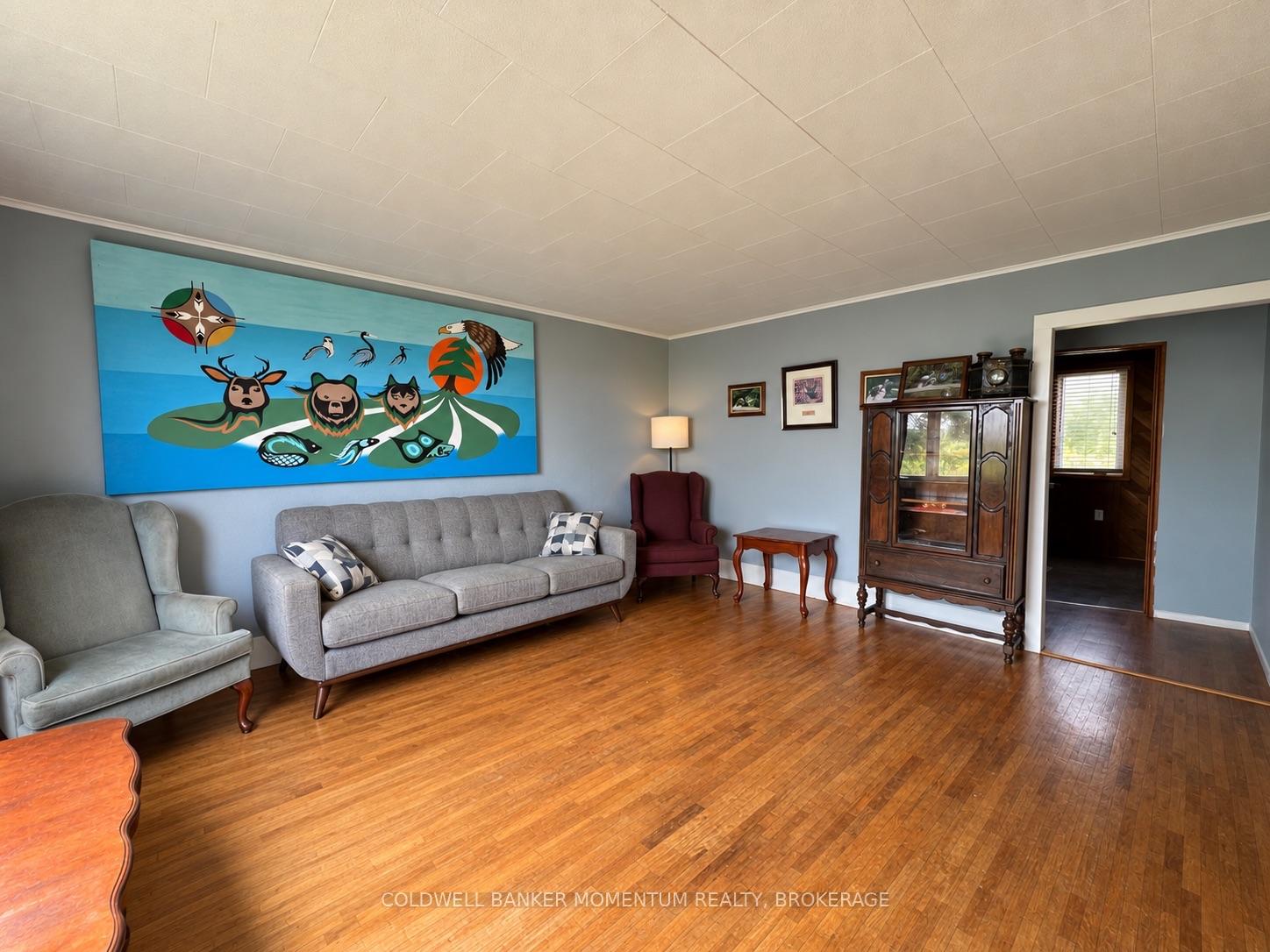 Photo 13 of 935 Twenty Road, Pelham, North Pelham — HOMEH