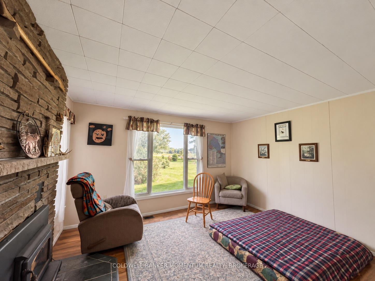Photo 15 of 935 Twenty Road, Pelham, North Pelham — HOMEH