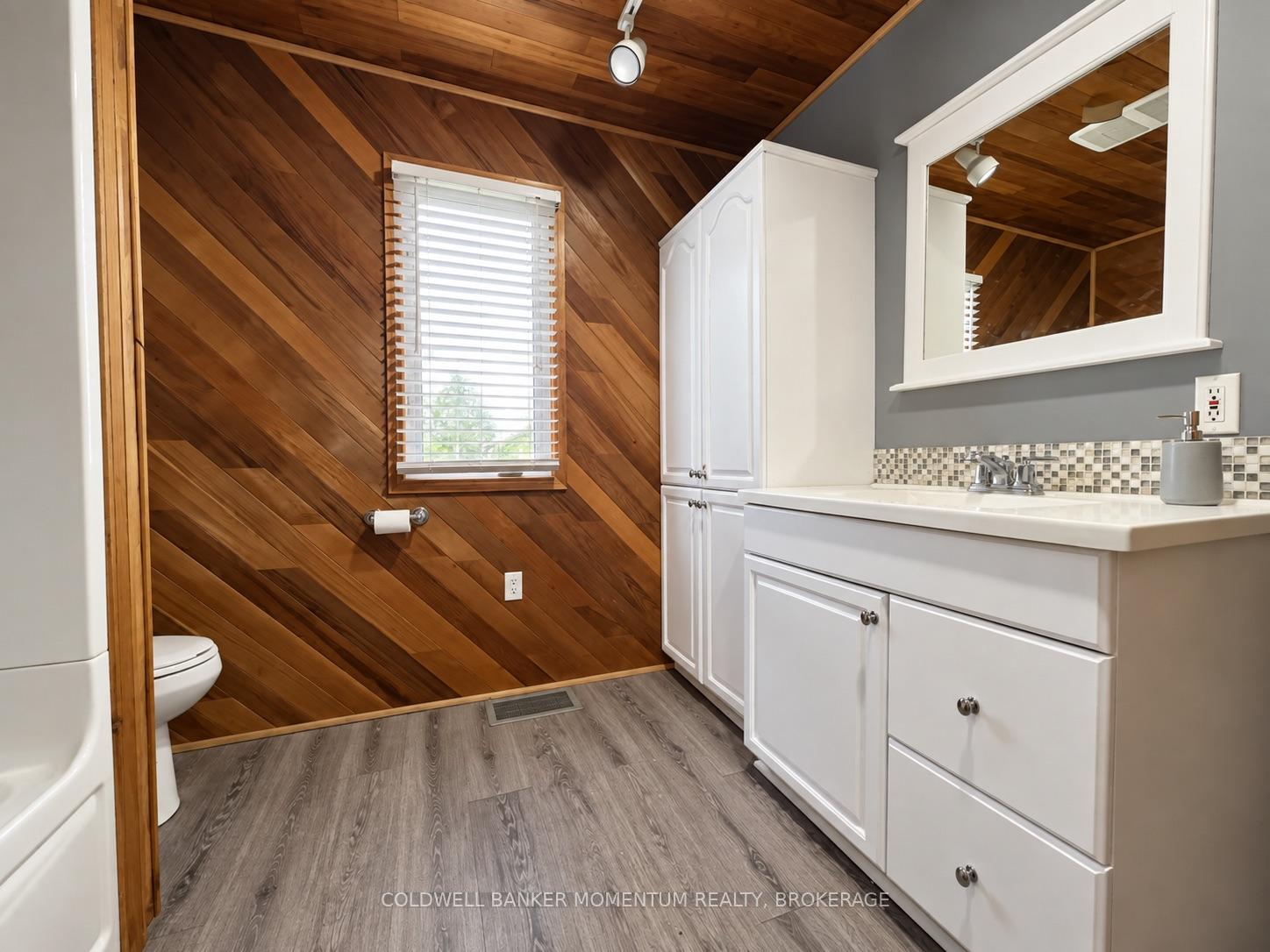 Photo 22 of 935 Twenty Road, Pelham, North Pelham — HOMEH
