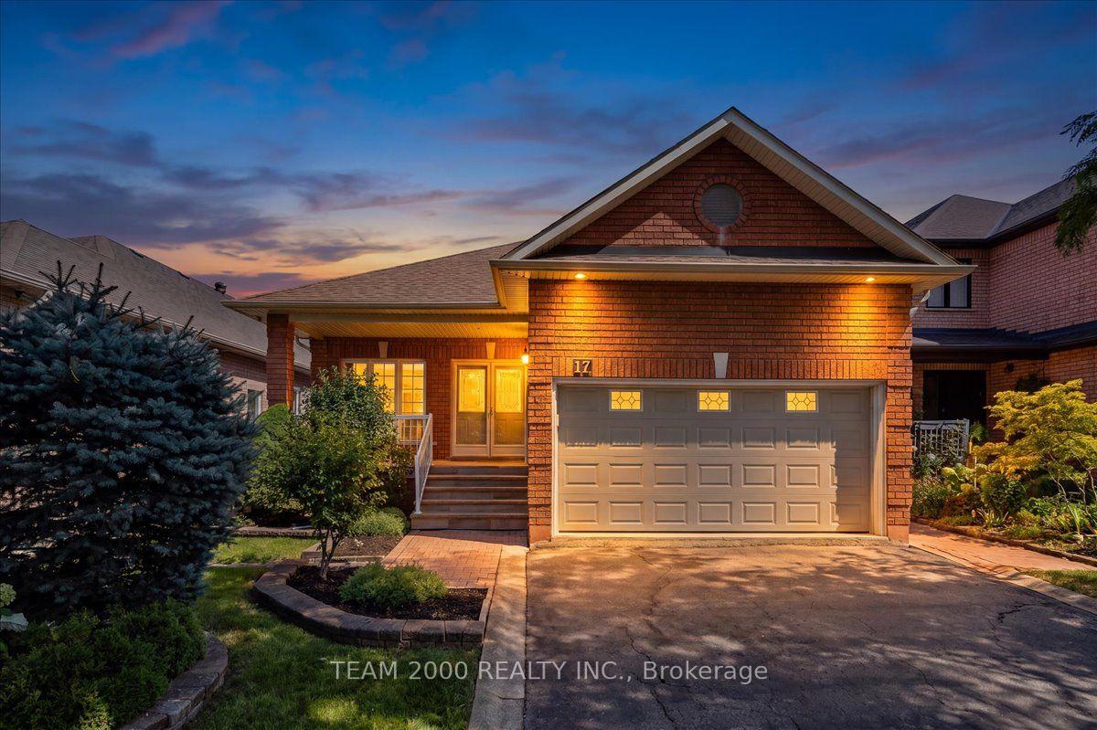 Photo 1 of 17 Brasswinds Court, Vaughan, West Woodbridge — HOMEH