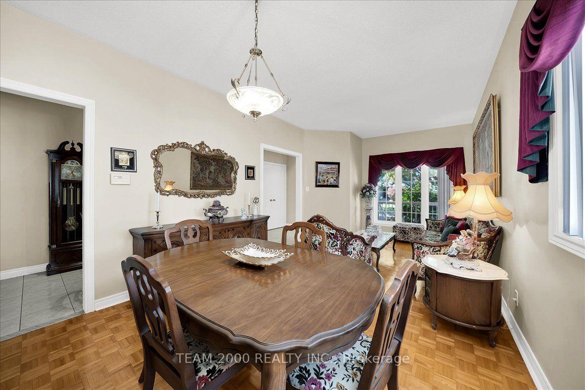 Photo 20 of 17 Brasswinds Court, Vaughan, West Woodbridge — HOMEH