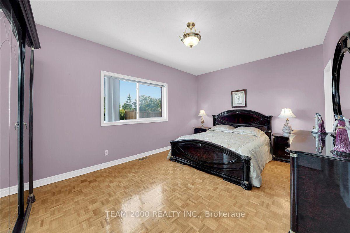 Photo 39 of 17 Brasswinds Court, Vaughan, West Woodbridge — HOMEH