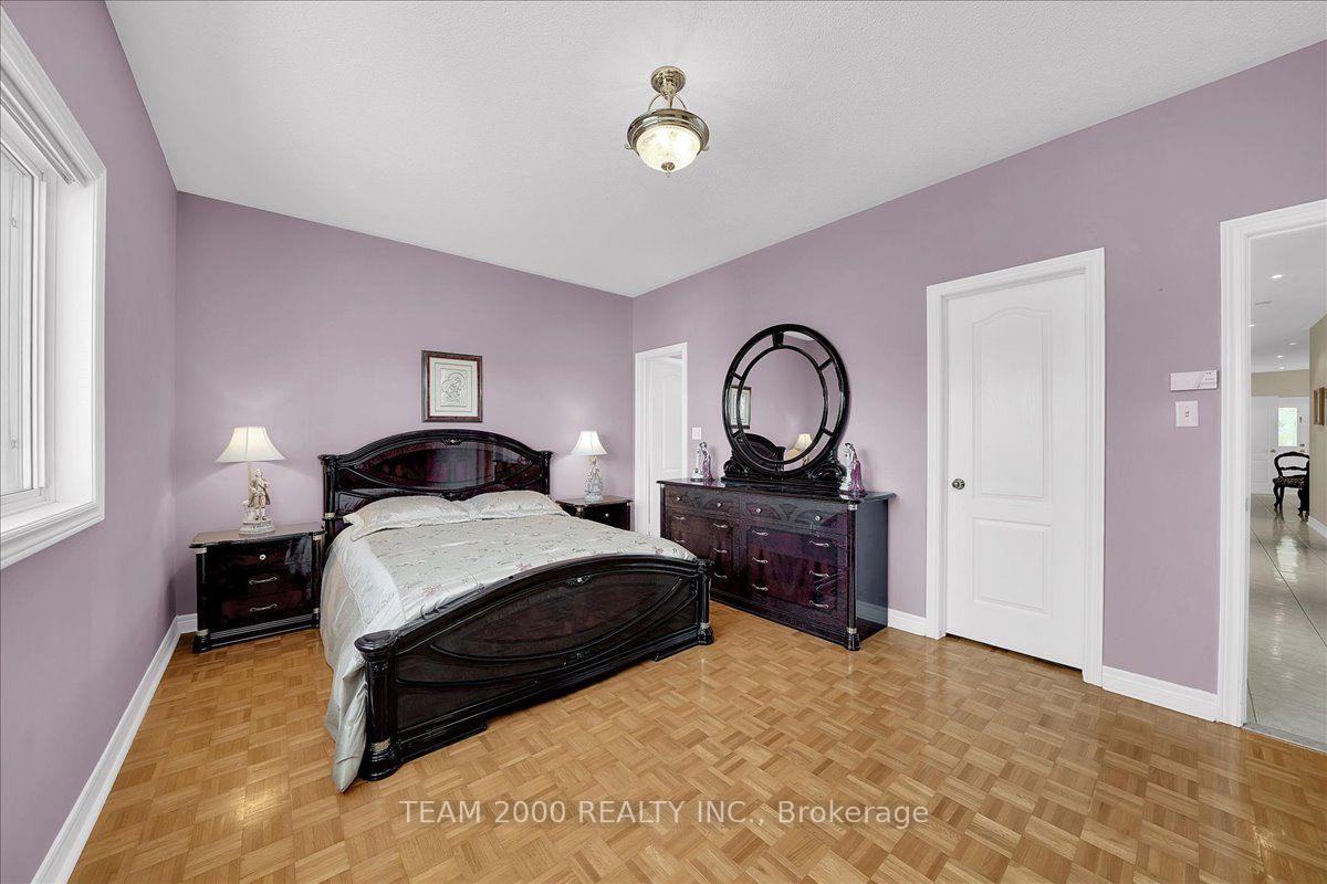 Photo 34 of 17 Brasswinds Court, Vaughan, West Woodbridge — HOMEH