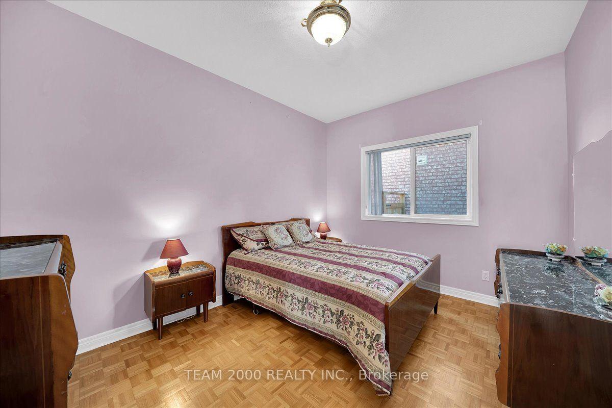 Photo 37 of 17 Brasswinds Court, Vaughan, West Woodbridge — HOMEH