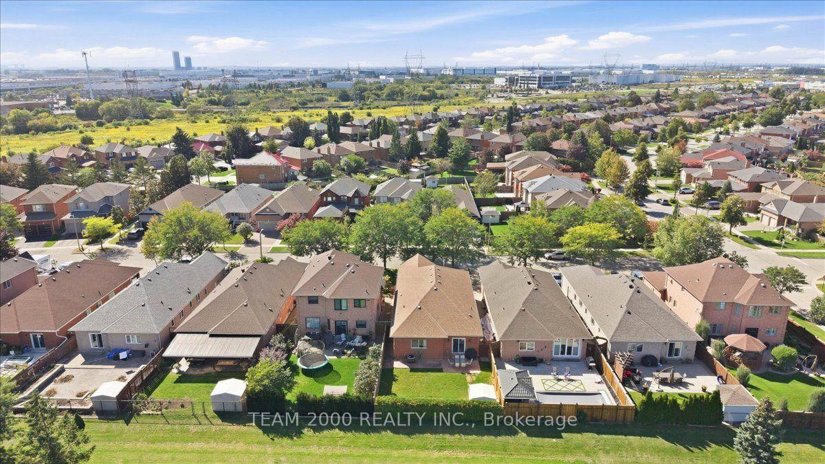 Photo 68 of 17 Brasswinds Court, Vaughan, West Woodbridge — HOMEH