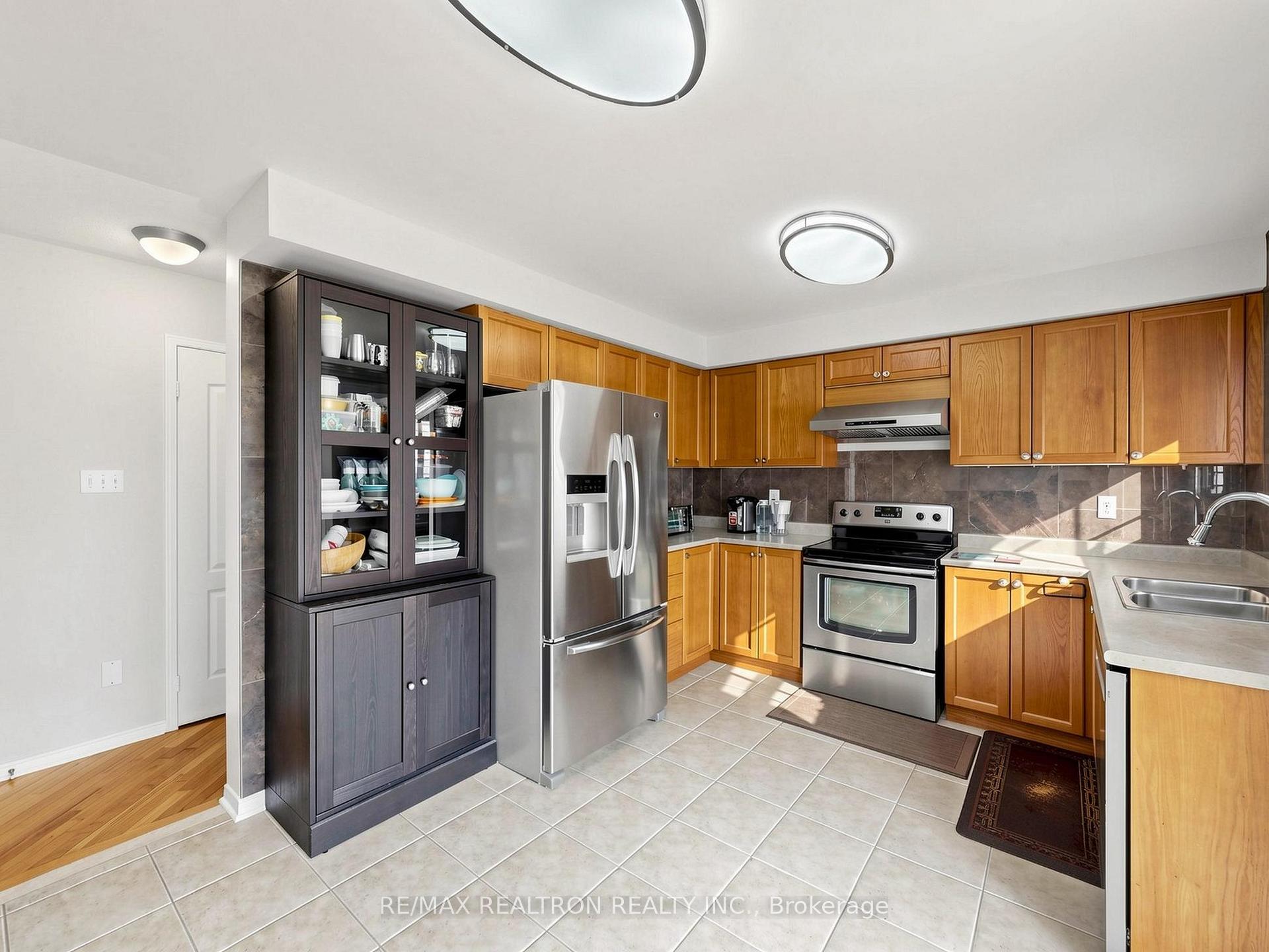 Photo 8 of 13 Stotts Crescent, Markham, Wismer — HOMEH