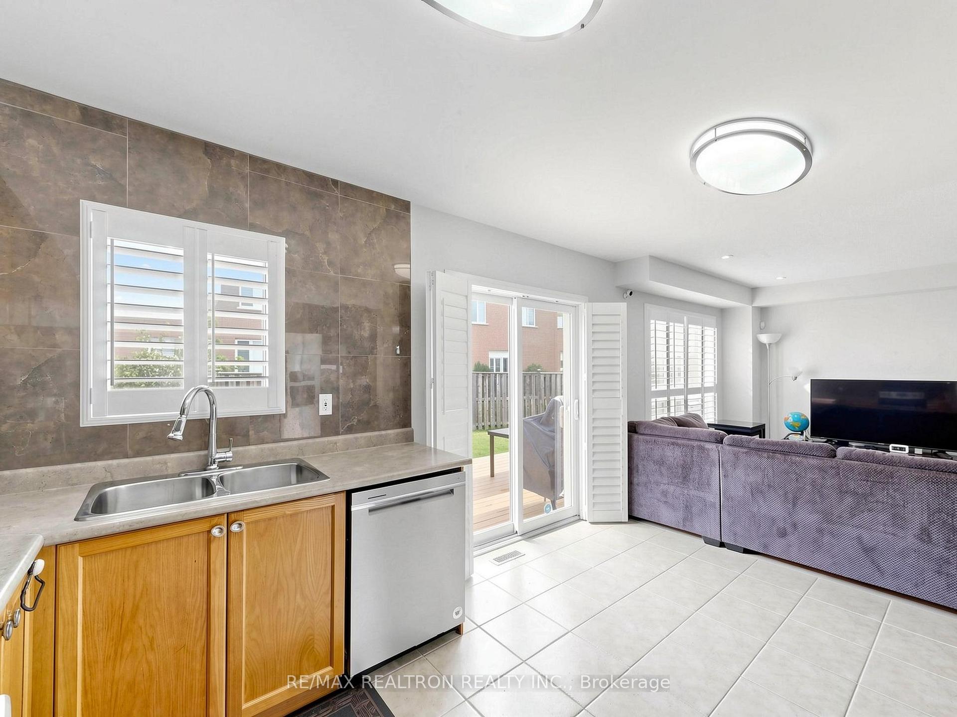 Photo 11 of 13 Stotts Crescent, Markham, Wismer — HOMEH