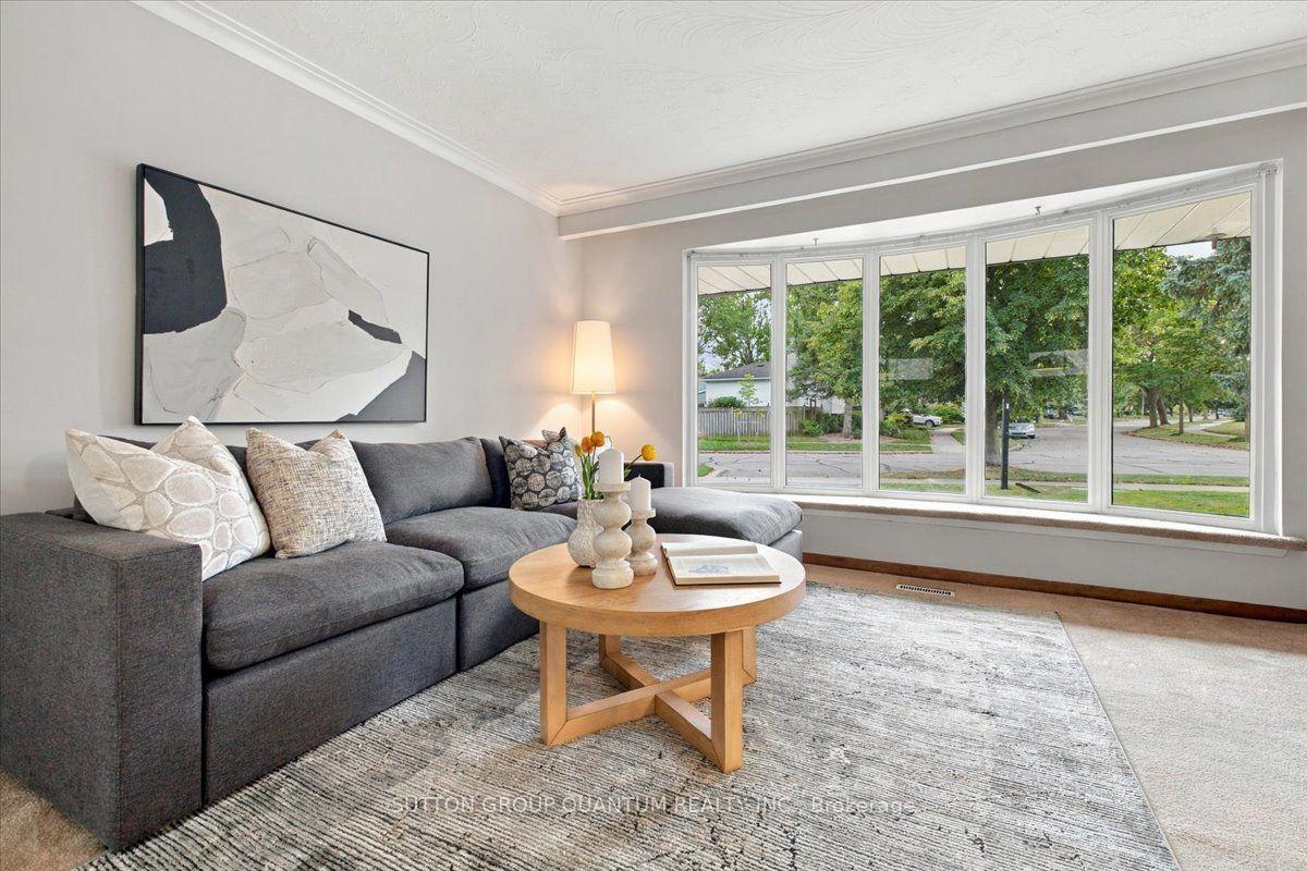 Photo 6 of 325 Erindale Drive, Burlington, Appleby — HOMEH