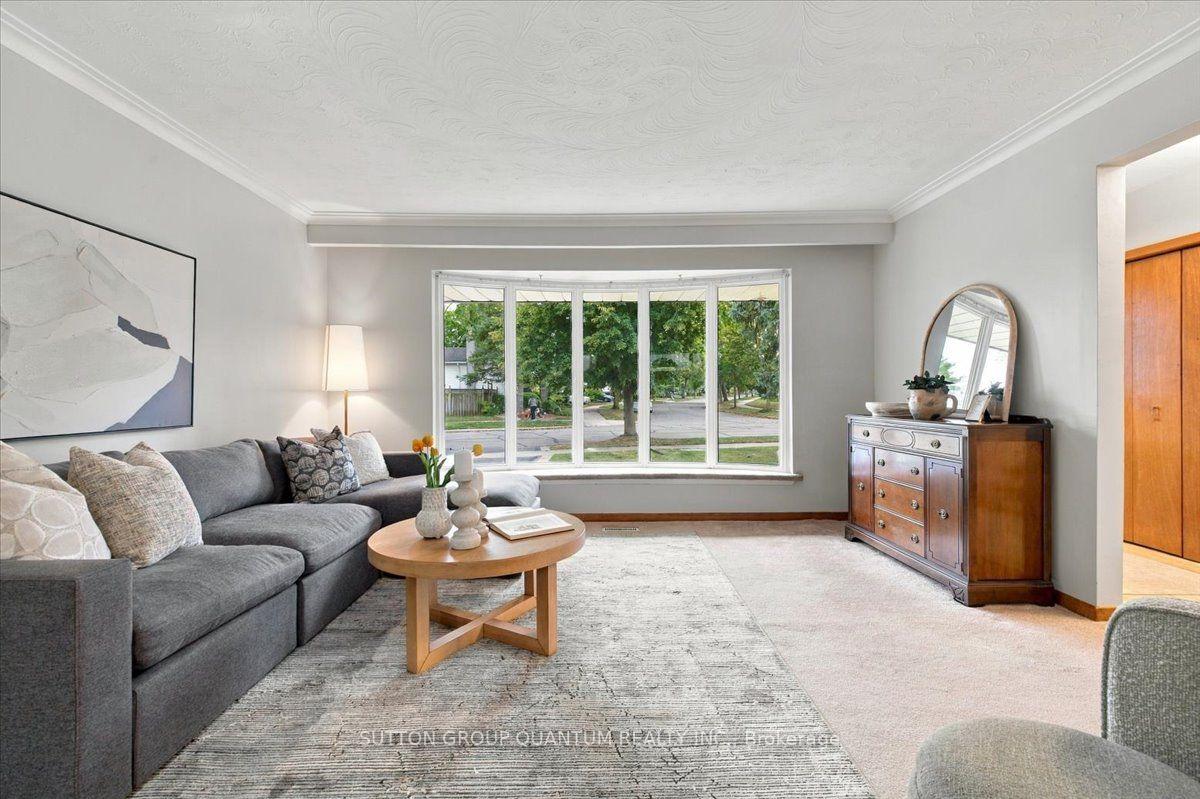Photo 7 of 325 Erindale Drive, Burlington, Appleby — HOMEH