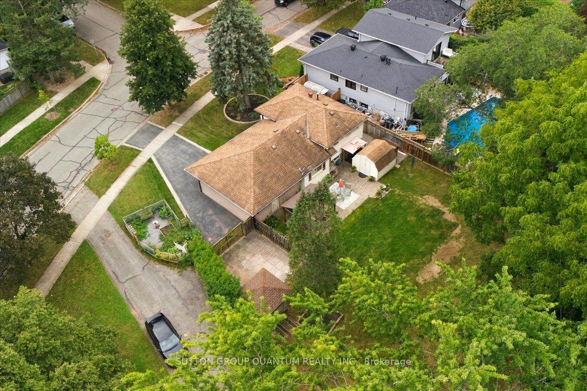 Photo 40 of 325 Erindale Drive, Burlington, Appleby — HOMEH