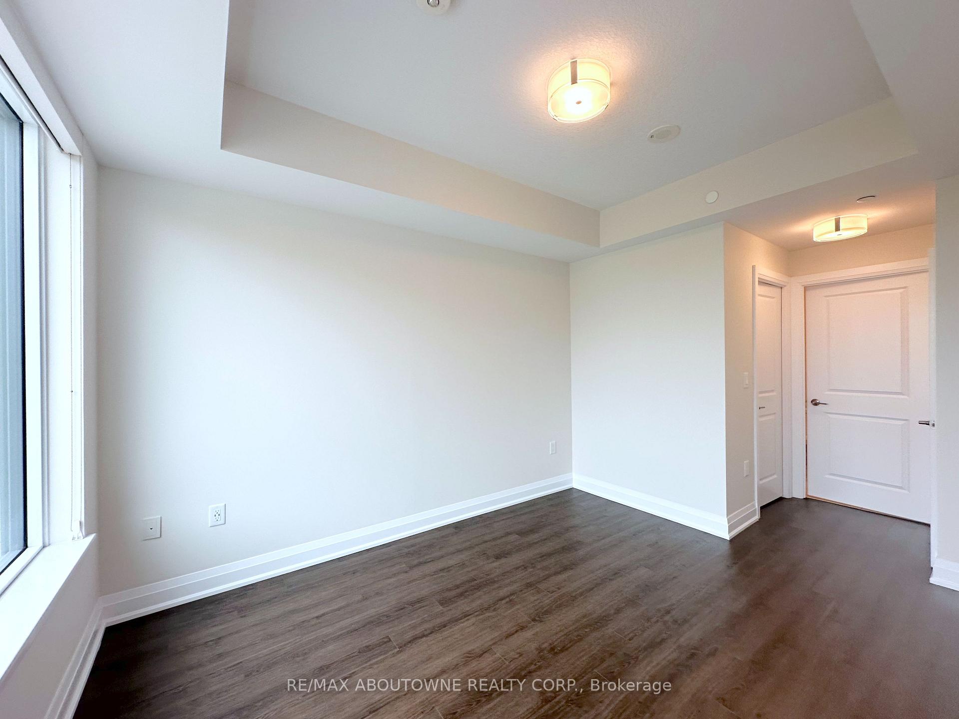Photo 10 of Unit 421, 2333 Taunton Road, Oakville, River Oaks — HOMEH