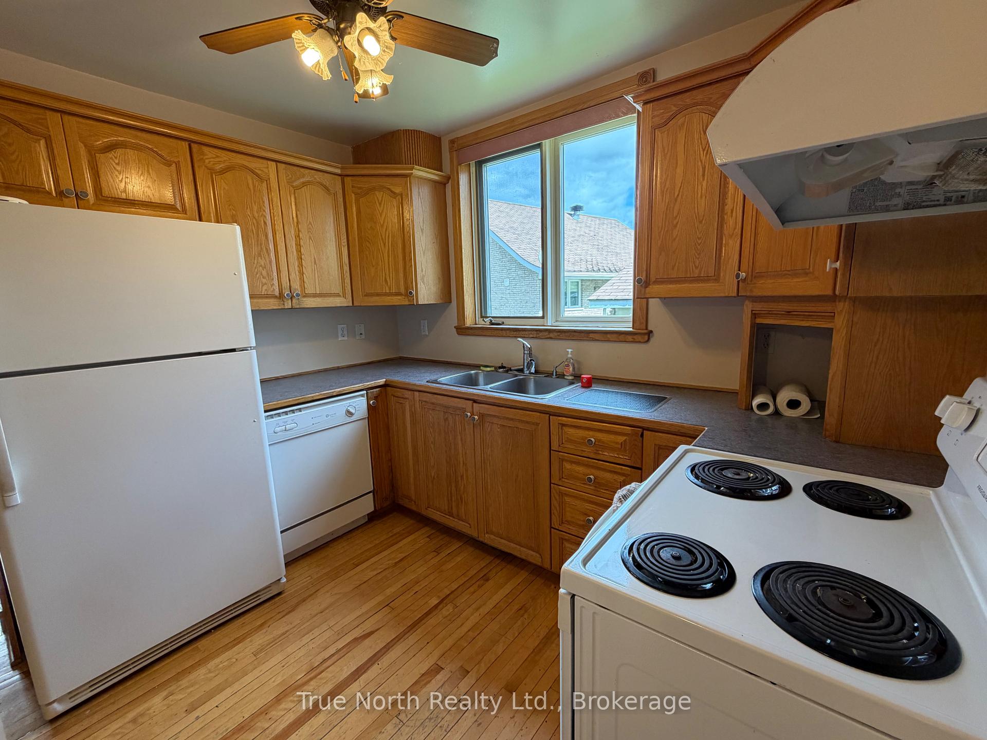 Photo 2 of 2 Sheppard Street, Kapuskasing — HOMEH