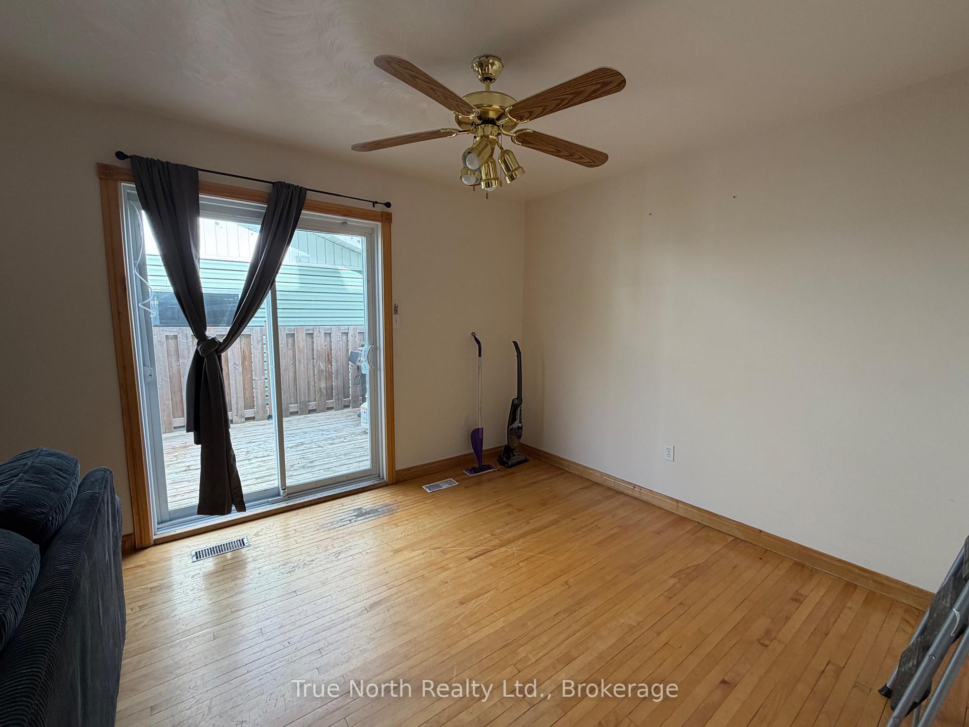 Photo 5 of 2 Sheppard Street, Kapuskasing — HOMEH