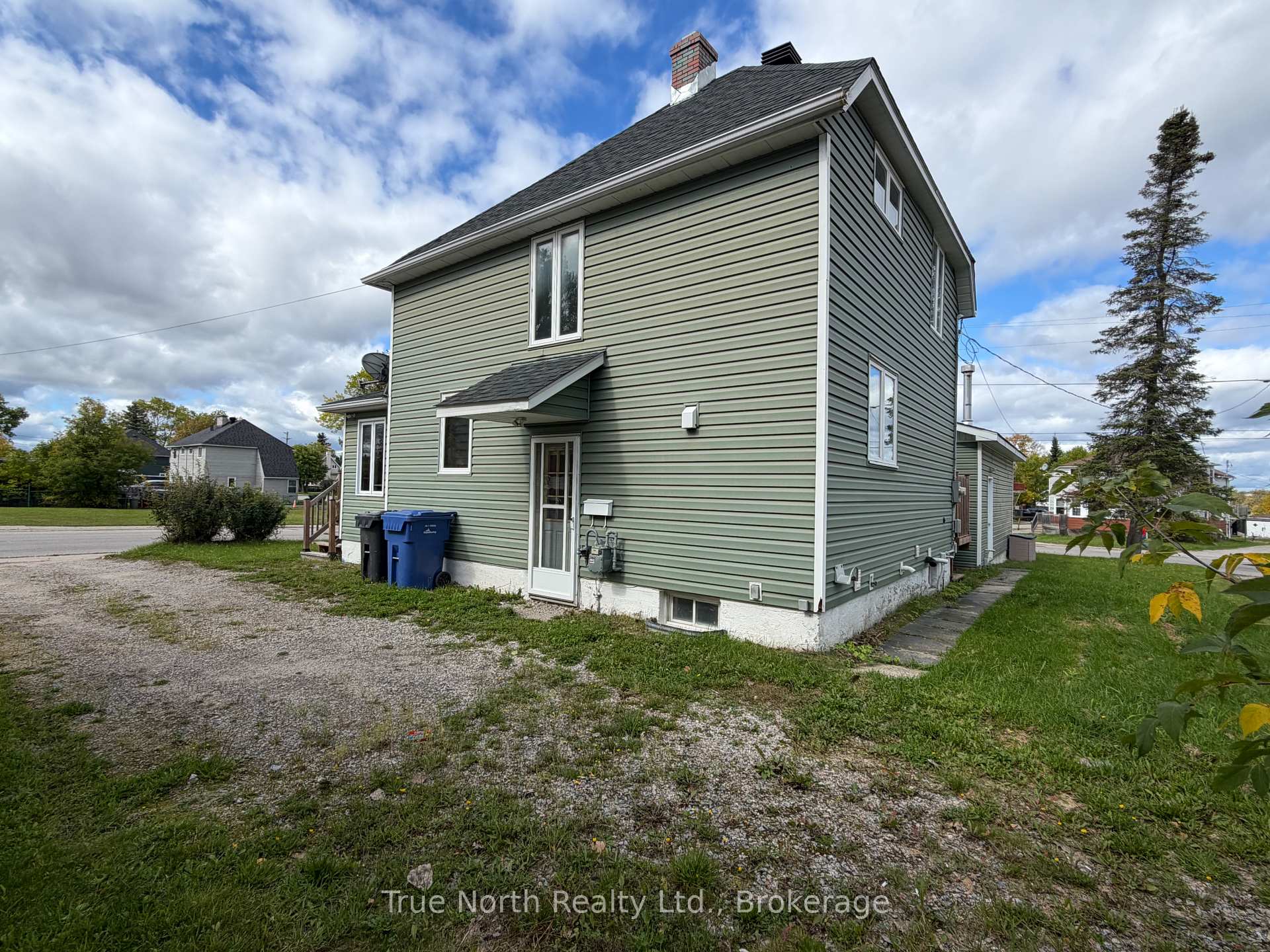 Photo 36 of 2 Sheppard Street, Kapuskasing — HOMEH