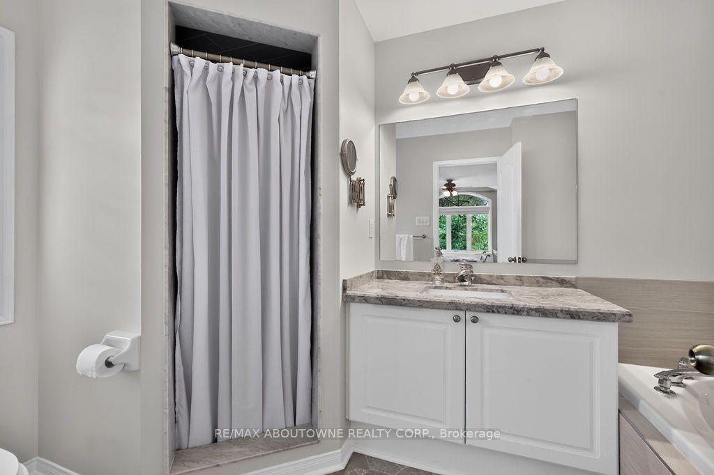 Photo 26 of 2261 Seton Crescent, Burlington, Orchard — HOMEH