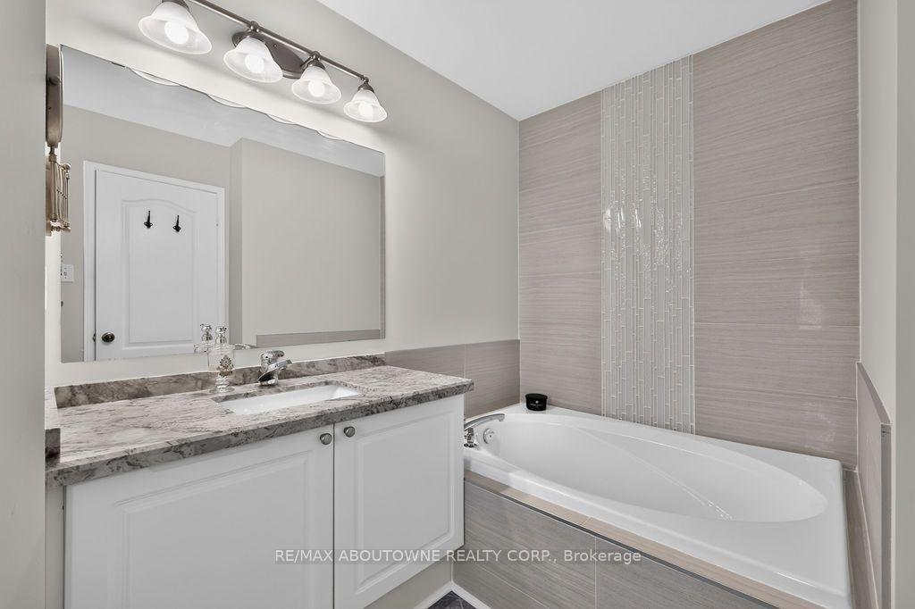 Photo 27 of 2261 Seton Crescent, Burlington, Orchard — HOMEH