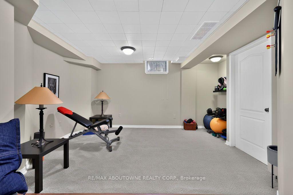 Photo 40 of 2261 Seton Crescent, Burlington, Orchard — HOMEH