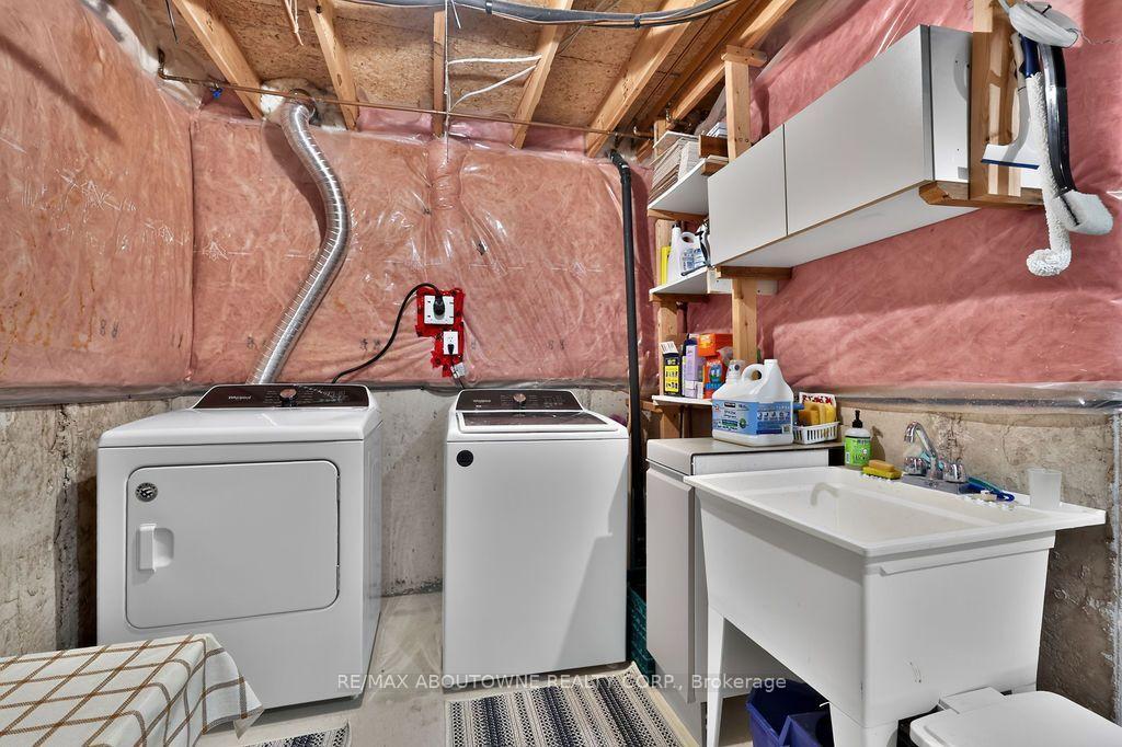 Photo 41 of 2261 Seton Crescent, Burlington, Orchard — HOMEH