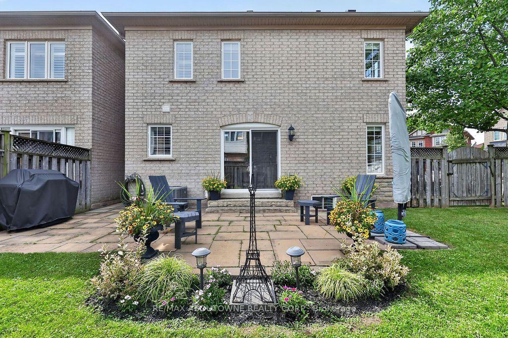Photo 45 of 2261 Seton Crescent, Burlington, Orchard — HOMEH