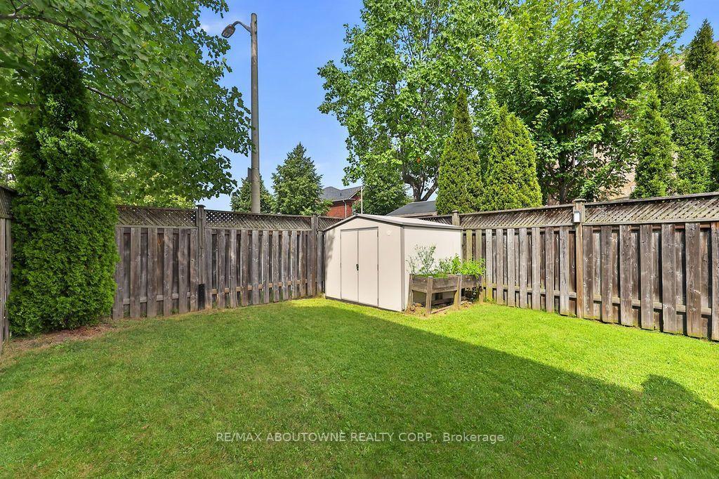 Photo 47 of 2261 Seton Crescent, Burlington, Orchard — HOMEH