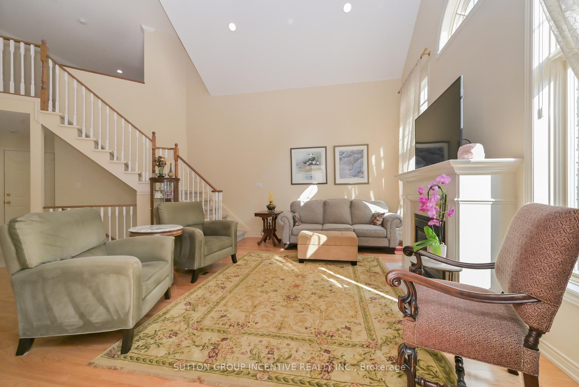 Photo 10 of 53 Sunset Boulevard, New Tecumseth, Alliston — HOMEH