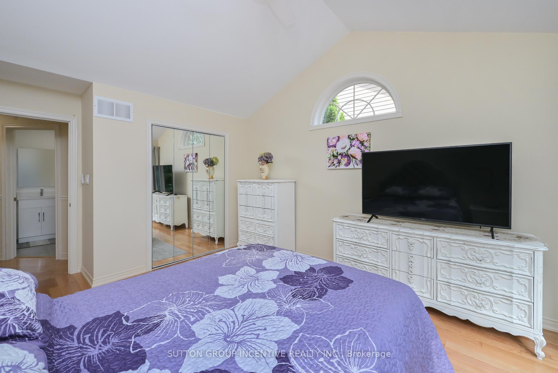 Photo 14 of 53 Sunset Boulevard, New Tecumseth, Alliston — HOMEH