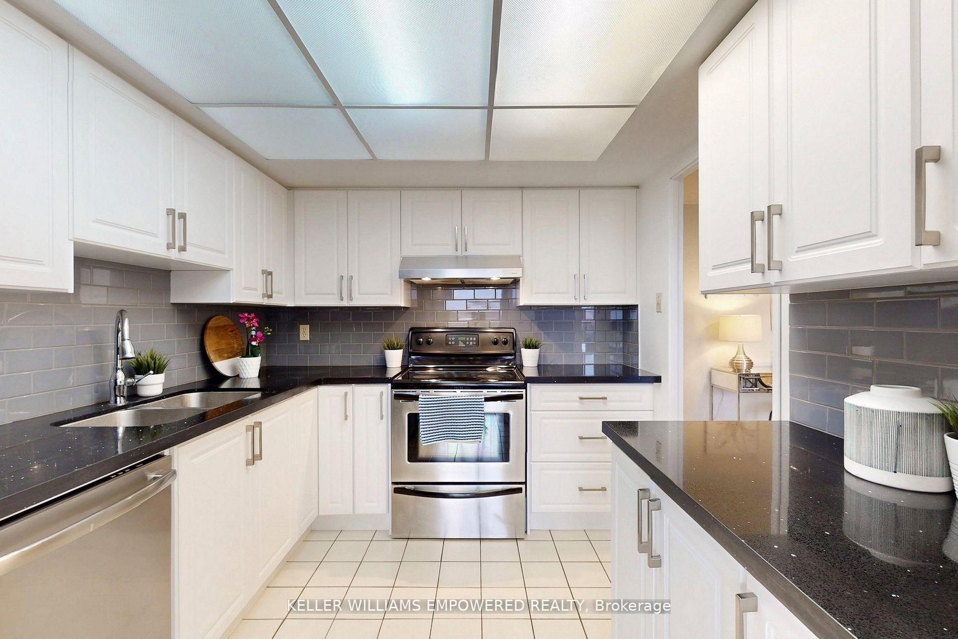 Photo 8 of Unit 707, 20 Harding Boulevard W, Richmond Hill, North Richvale — HOMEH